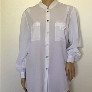 Suprise 42 White Womens Botton Up shirt